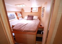 Lagoon 420 SUMAYA SOL catamaran for sale cabin