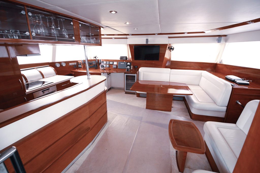 2006 Sunreef 62 Catamaran salon