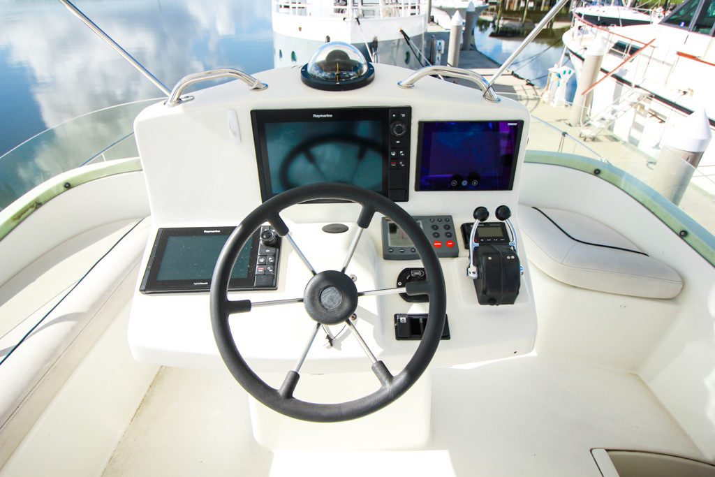 2003 Lagoon 43 Power Catamaran-BLUE MOON helm
