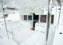 2019-Lagoon-450-F-Catamaran- cockpit
