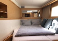 2019-Lagoon-450-F-Catamaran-cabin