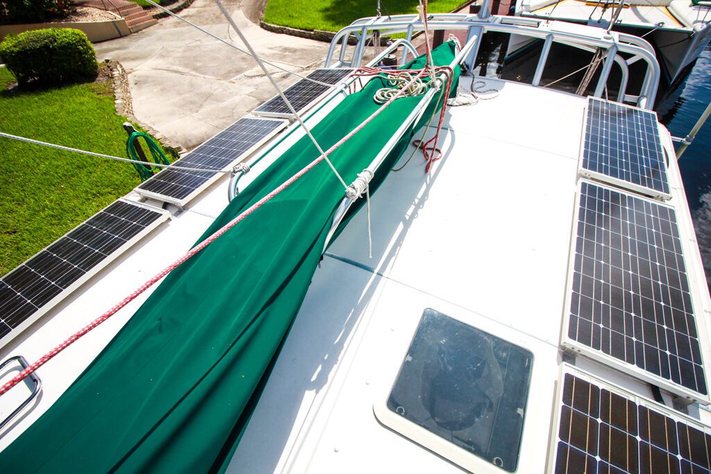 Manta 42 MKII Catamaran for sale solar panels