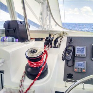 2013-Leopard-48-Catamaran-KOKOMON helm