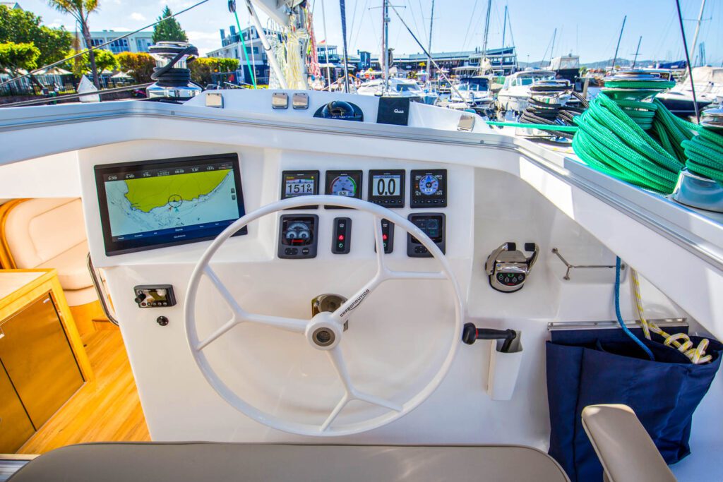 Knysna 500SE helm with chartplotter and instruments