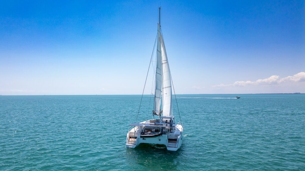 Fountaine Pajot Helia 44