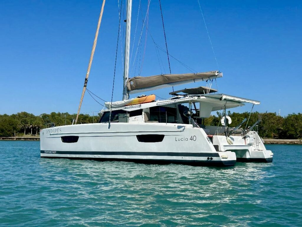 Fountaine Pajot Lucia 40 ANDARES