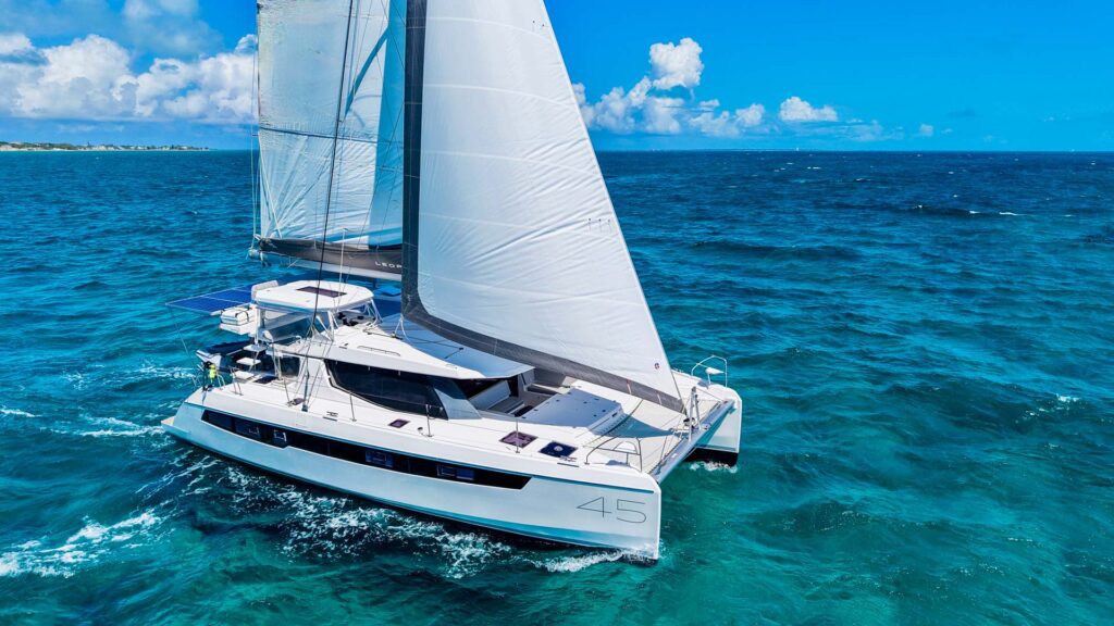 R4EVER - Leopard 45 catamaran