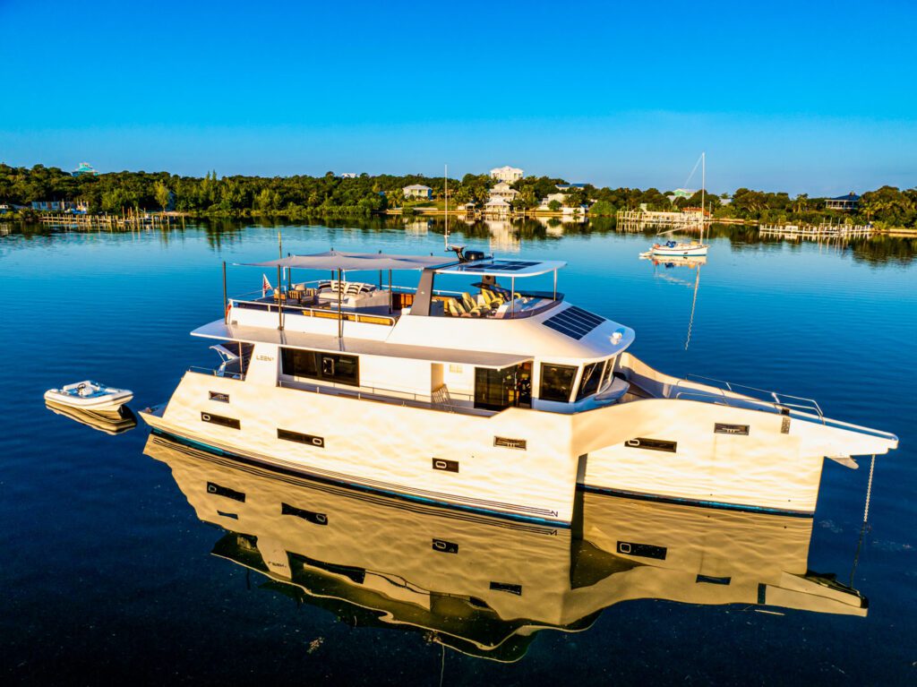 Leen Trimarans 72 - KARUNA